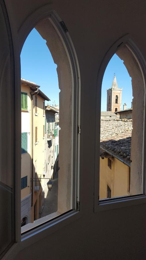 Mansarda Con Solarium Panoramico Su Centro Storico Di Sarteano Vicino Alle Famose Terme Della Val D'Orcia Apartman Kültér fotó