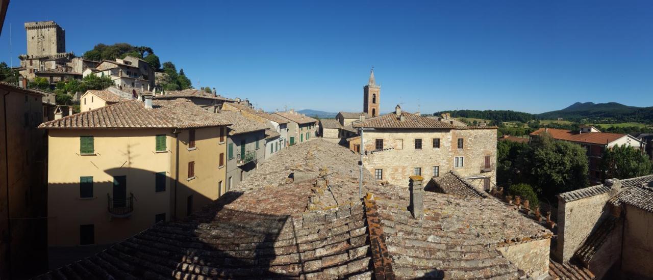 Mansarda Con Solarium Panoramico Su Centro Storico Di Sarteano Vicino Alle Famose Terme Della Val D'Orcia Apartman Kültér fotó